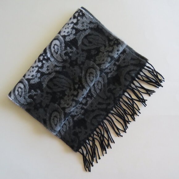 Softer Than Cashmere Black Gray Paisley Motif Unisex Scarf with Fringe - Picture 11 of 12